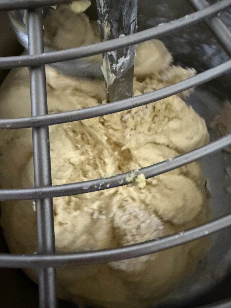 Formado del roscón en el obrador